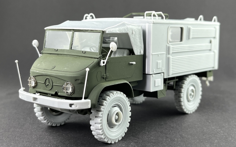 Unimog S404 Sonderkoffer